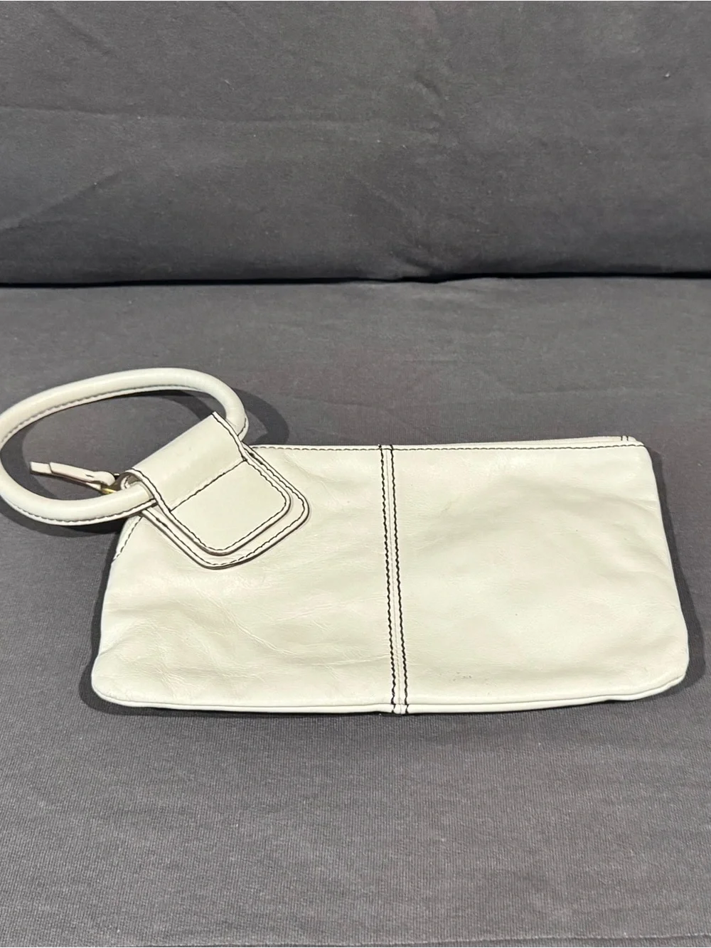 HOBO Women’s Leather Wristlet Clutch - Cream